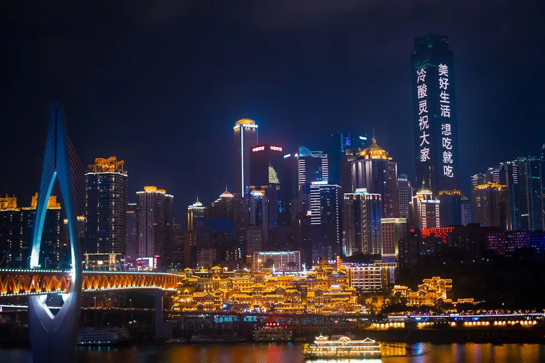 上海易樊科技AGV搬运车系列技术参数与选型要点解析