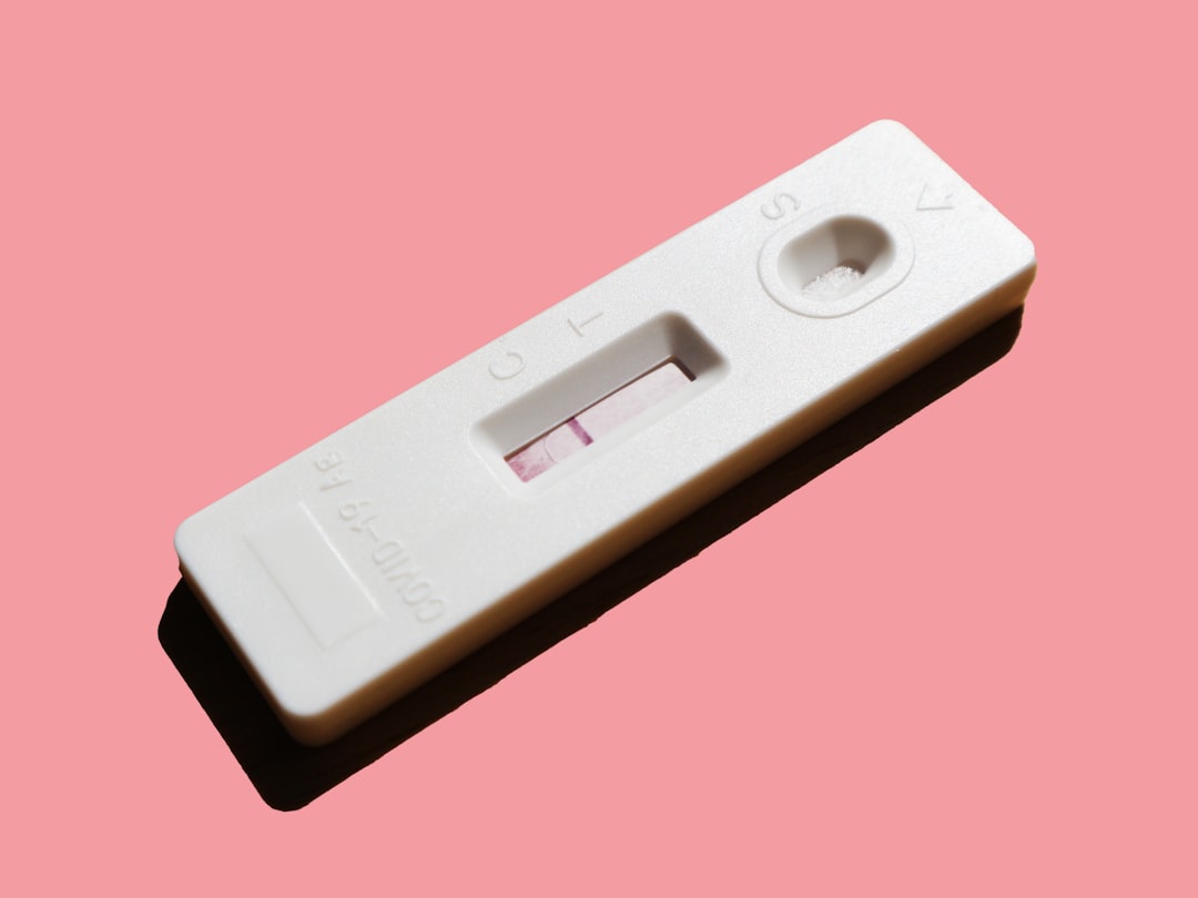 无人叉车与AGV搬运车在仓储物流中的协同应用场景解析